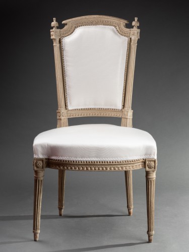 Paire de chaises à colonnes détachées attribuées à Henri Jacob - Galerie Delage