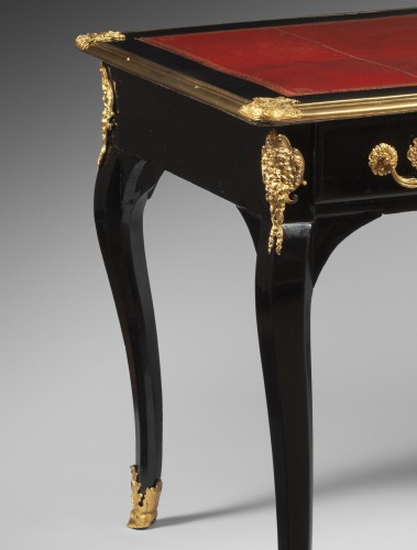 Flat desk in ebony and blackened pearwood, Louis XV period - Louis XV