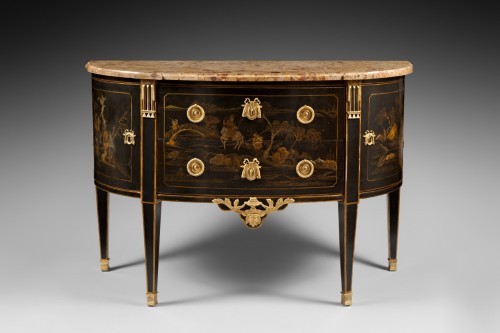 XVIIIe siècle - Commode en Vernis Martin d’Epoque Louis XVI