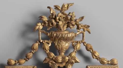 Antiquités - Mirror with glazing, Parisian work around 1765