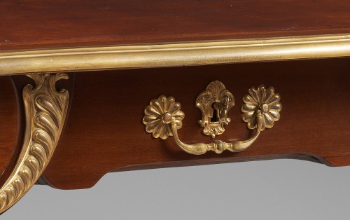 Mobilier Bureau et Secrétaire - Bureau plat en amarante, milieu du 18e siècle