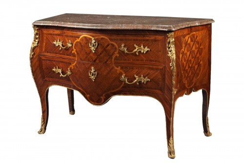 Tall chest of drawers on legs,  Louis XV period