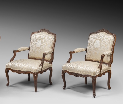 Suite de 6 fauteuils, début de l’époque Louis XV par René Cresson dit Cresson l'Aîné - Sièges Style Louis XV