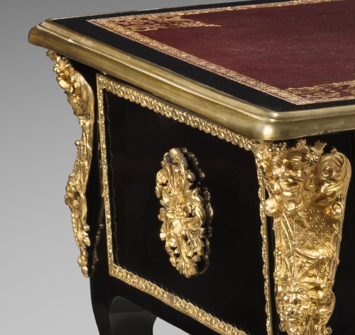XVIIIe siècle - Exceptionnel bureau en ébène, début de l'époque Louis XV