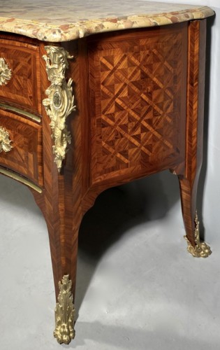 Furniture  - Important chest of drawers by Jacques Dubois
