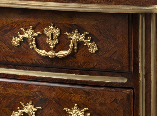 Furniture  - French Regence period palissander chest of drawers