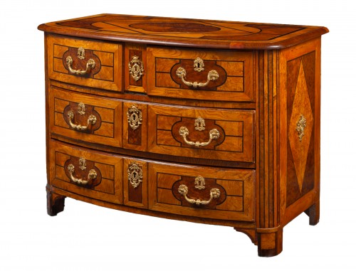 Chest of drawers from the Grenoble region, circa 1740