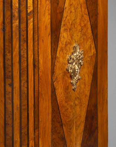 Furniture  - Chest of drawers from the Grenoble region, circa 1740