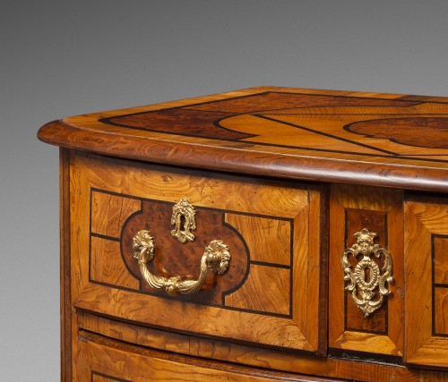 18th century - Chest of drawers from the Grenoble region, circa 1740