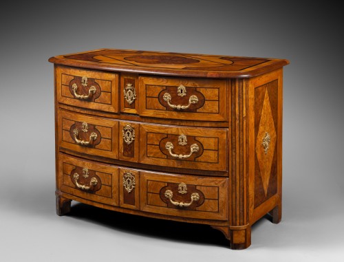 Louis XV - Chest of drawers from the Grenoble region, circa 1740