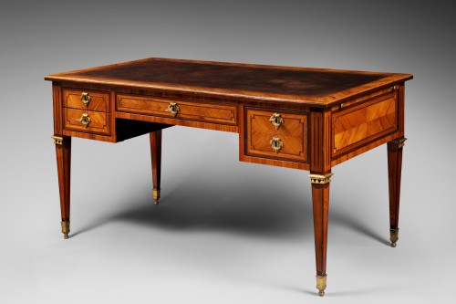 Louis XVI - Bureau à caisson d’époque Louis XVI