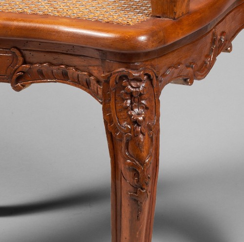 Louis XV - Important suite of four large armchairs &quot;à la Reine&quot;