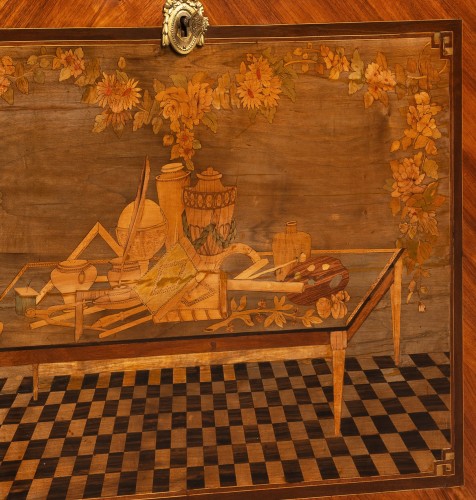 Mobilier Bureau et Secrétaire - Secrétaire à abattant estampillé Wolff, d'époque Louis XVI