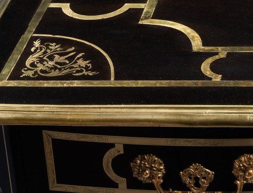Antiquités - Mazarine chest of drawers in ebony and blackened pearwood Late Louis XIV pe