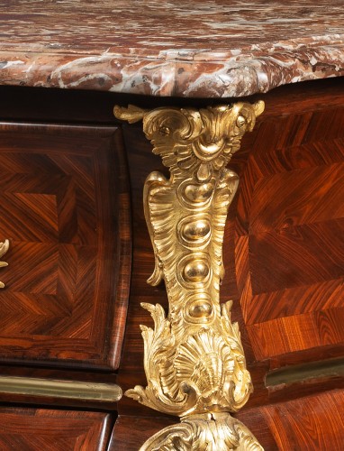 Furniture  - Important chest  of drawers, Stamped by François MONDON, Louis XV Period