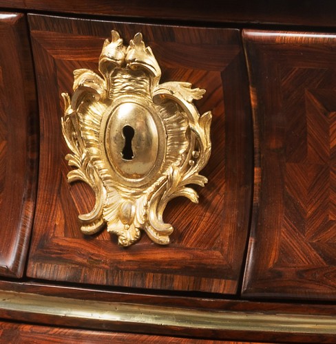 Important chest  of drawers, Stamped by François MONDON, Louis XV Period - 