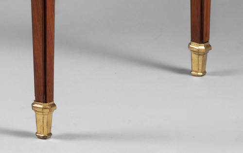 Mobilier Table & Guéridon - Table de salon Néoclassique estampillée Roussel