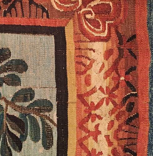 Antiquités - « Le petit Jardinier » Tapisserie d’Aubusson du 18e siècle