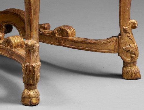Importante Console d’époque Régence en bois sculpté et doré - Régence