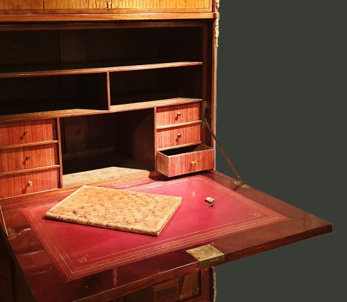 Drop-front secretary desk stamped Wolff, Louis XVI period - 