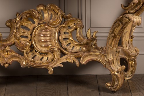 XVIIIe siècle - Exceptionnelle console d’époque Louis XV