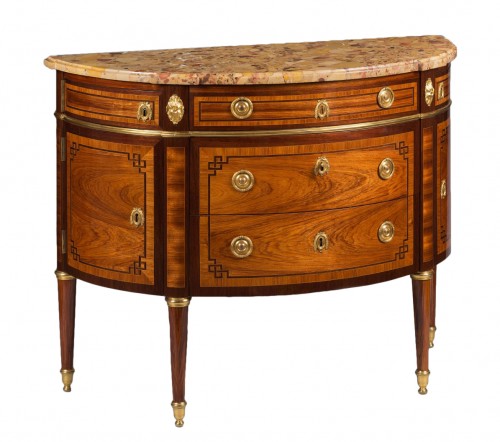 Half-moon shaped commode, Stamped Roger Lacroix (1728-1799)