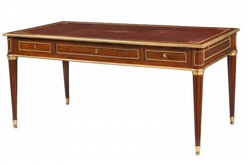 Cuban mahogany flat desk from the Louis XVI period.