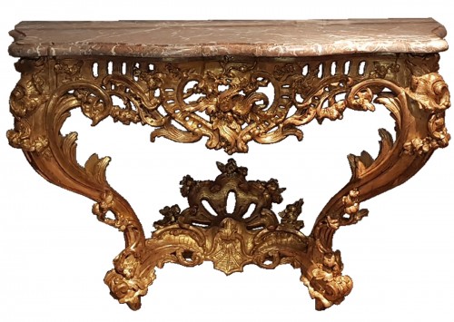Console en bois sculpté et doré, d’époque Louis XV