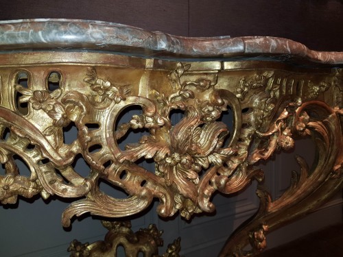 Carved and gilded wood console, Louis XV period - 