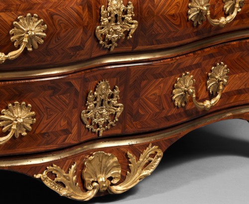 Commode mouvementée signée François Garnier - Louis XV