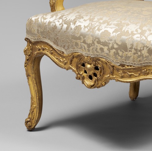 French Regence - Four carved and gilded armchairs, Ile de France circa 1720