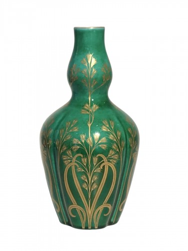 Sèvres - Vase en porcelaine pâte tendre Art Nouveau