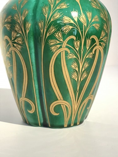 Céramiques, Porcelaines  - Sèvres - Vase en porcelaine pâte tendre Art Nouveau