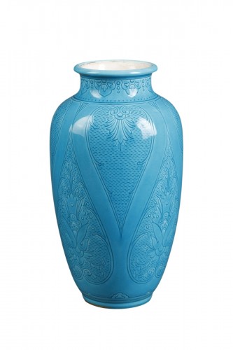 Sevres - Soft-paste porcelain vase in ‘celestial’ blue