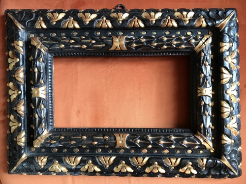 Antiquités - 16th century Italian frame 