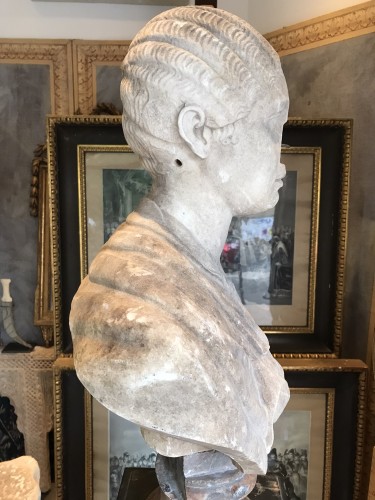 Sculpture Sculpture en Marbre - Buste en marbre à l’antique