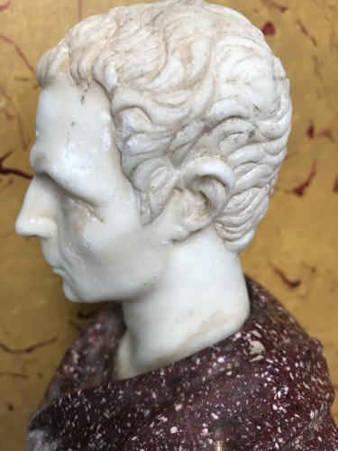 Antiquités - Buste de Jules César en marbre