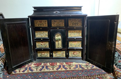 Antwerp   Embroidery  cabinet  - 