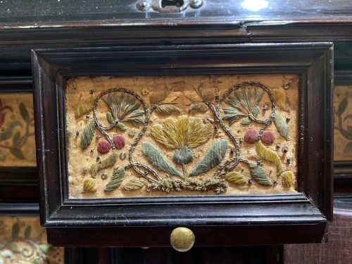 17th century - Antwerp   Embroidery  cabinet 