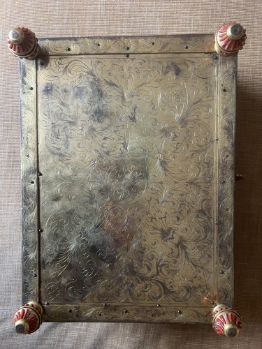 Coffret en corail, argent et bronze doré - Arnaud Huppé-Chambon