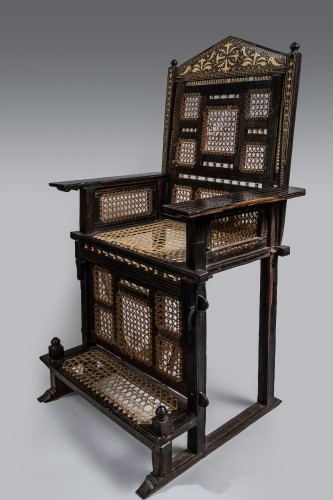 Antiquités - Trône de Zanzibar dit “Kita cha enzi”