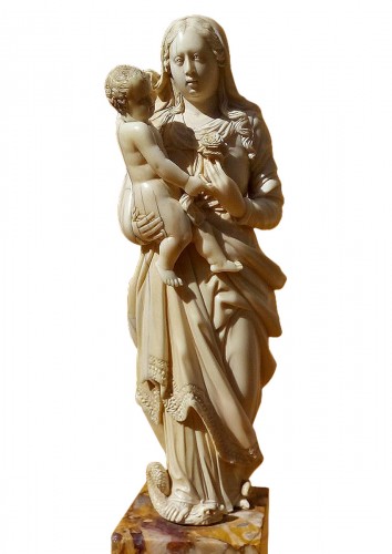 Vierge a l'enfant en ivoire