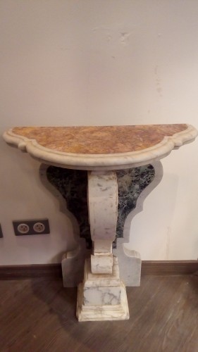 Furniture  - pair of Italian marble consoles