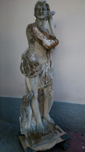 Statue de Diane Chasseresse en pierre de Vicenza - Matériaux & Architecture Style 