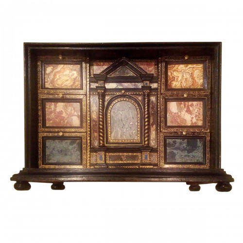 Venetian cabinet