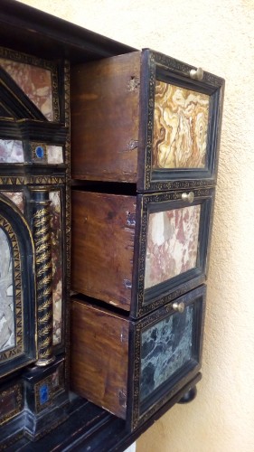  - Venetian cabinet