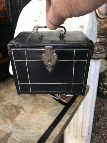 Antiquités - Mini Germany chest