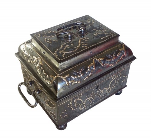 Coffret Russe en acier - Objets de Vitrine Style Directoire