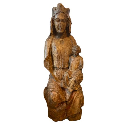 Vierge en majesté. De l'art roman vers le gothique.