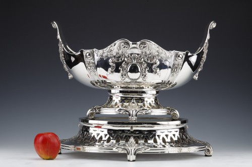 Solid silver centerpiece on its frame Germany late 19th century - Antique Silver Style Napoléon III